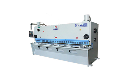 QC11K-數控變頻剪板機